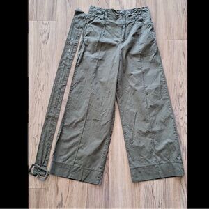 Green cargo wide pants
